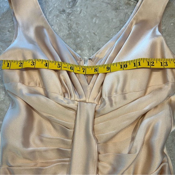 Mieka of Woodbury 100% Silk Gown - Picture 7 of 12